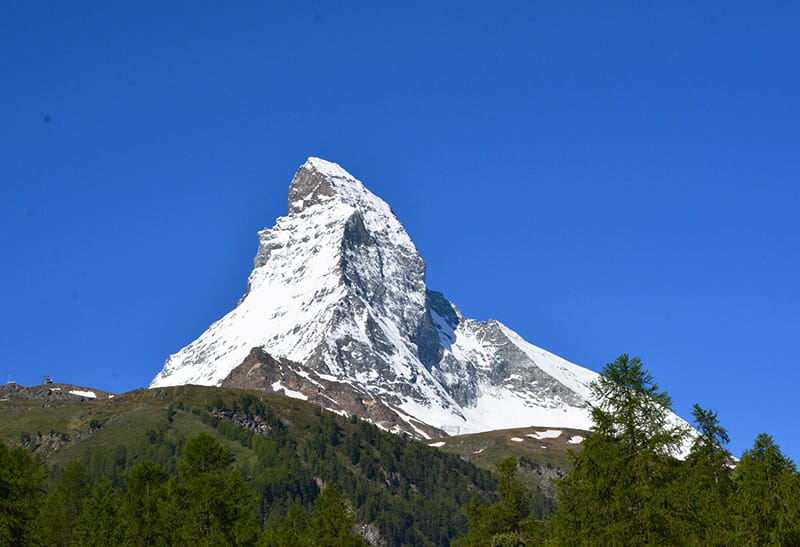 The Alps are crumbling before our eyes: the closure of Mont Blanc and the Matterhorn is a climate signal, not a tourism problem