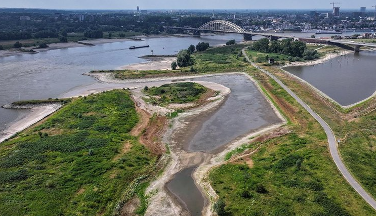 Netherlands closed canals between The Hague and Rotterdam due to drought.